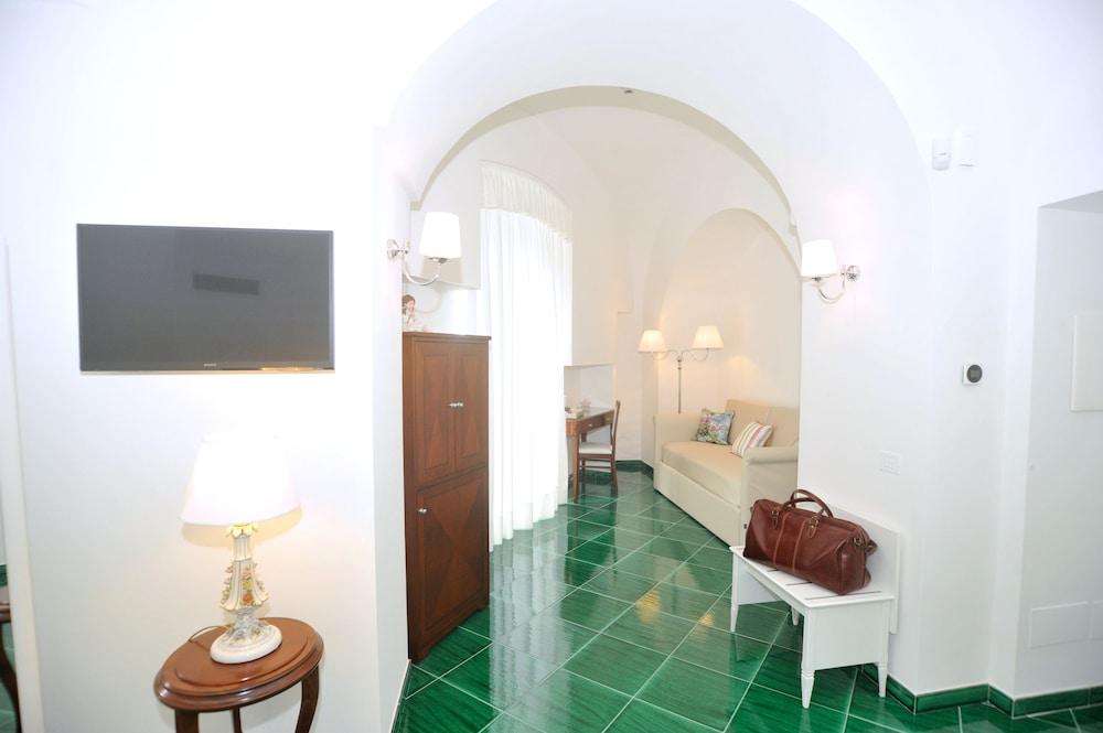 Frühstückspension Core Amalfitano 4*